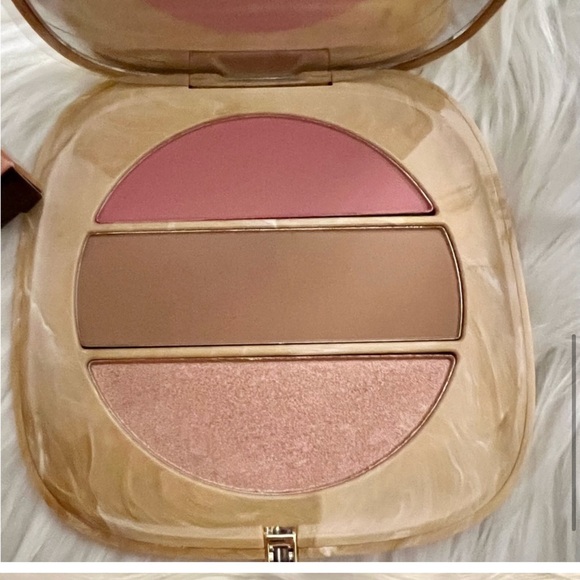 MARC JACOBS -O!Mega x Three Powder Blush-Bronze Highlight Palette - Picture 7 of 11